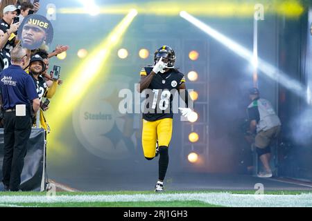 Pittsburgh, PA, USA. 19th Aug, 2023. Aug. 19, 2023: Damar Hamlin #3 during  the Pittsburgh Steelers vs Buffalo Bills preseason game in Pittsburgh PA at  Acrisure Stadium. Brook Ward/AMG. (Credit Image: ©