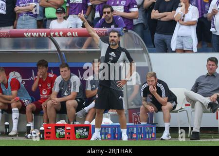 20 August 2023, Lower Saxony, Osnabrück: Soccer: 2nd Bundesliga, VfL Osnabrück - 1. FC Nürnberg, Matchday 3 at the Stadion an der Bremer Brücke. Nuremberg coach Cristian Fiel gestures on the sidelines. Photo: Friso Gentsch/dpa - IMPORTANT NOTE: In accordance with the requirements of the DFL Deutsche Fußball Liga and the DFB Deutscher Fußball-Bund, it is prohibited to use or have used photographs taken in the stadium and/or of the match in the form of sequence pictures and/or video-like photo series. Stock Photo