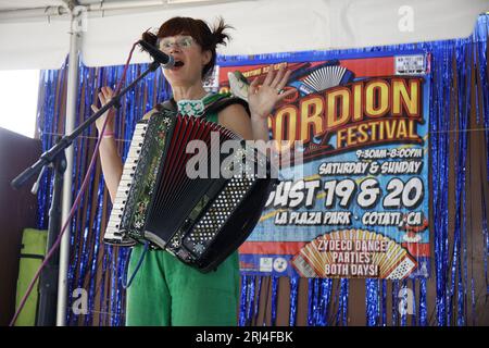 Cotati, California, USA. 20th Aug, 2023. Songstress “Jet Black Pearl” entertains at the 32nd Annual Cotati Accordion Festival. Credit: Tim Fleming/Alamy Live News Stock Photo