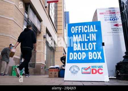 Washington, United States Of America. 26th Oct, 2022. An official mail-in ballot box is seen in the Columbia Heights neighborhood of Washington, DC on October 26, 2022. Credit: Sarah Silbiger/CNP/Sipa USA Credit: Sipa USA/Alamy Live News Stock Photo