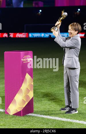 Sydney, Australia. 20th Aug, 2023. Former Japanese footballer, Aya Miyama presents the FIFA Women's World Cup Trophy before the FIFA Women's World Cup Australia and New Zealand 2023 Final match between Spain and England at Stadium Australia on August 20, 2023 in Sydney, Australia Credit: IOIO IMAGES/Alamy Live News Stock Photo