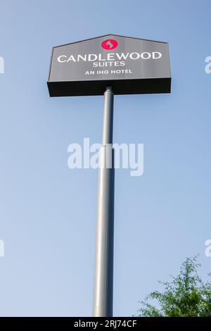 Augusta Georgia,Candlewood Suites IHG hotel,tall pole highway roadside,sign information,promoting promotion,advertising billboard Stock Photo