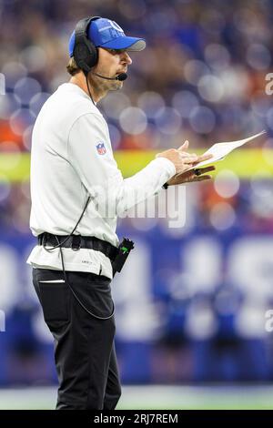 Indianapolis Colts head coach Shane Steichen, left, and Jacksonville ...