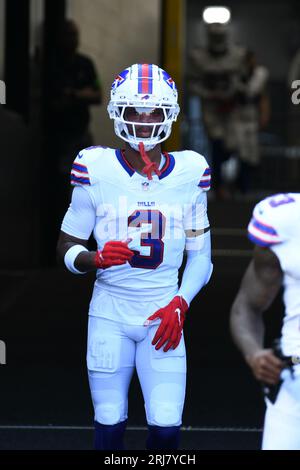 Pittsburgh, Pennsylvania, USA. 19th Aug, 2023. August 19th, 2023 Buffalo Bills safety Damar Hamlin (3) walking out of the tunnel during Pittsburgh Steelers vs Buffalo Bills in Pittsburgh, PA. Jake Mysliwczyk/AMG Media (Credit Image: © AMG/AMG via ZUMA Press Wire) EDITORIAL USAGE ONLY! Not for Commercial USAGE! Stock Photo