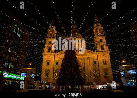 St. Stephen's Basilica with a classic dome and two large bell towers in Budapest, Hungary. Stock Photo