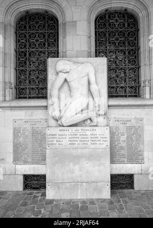 Memorial aux fusilles, memorial to Frenchmen  murdered by German army in World War 2, Hotel de Ville, Arras, Pas-de-Calais Hauts de France. France. Stock Photo
