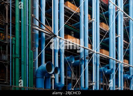 Rear view showing exposed service pipes. Centre Pompidou Paris in  2023, Paris, France. Architect: Richard Rogers, Renzo Piano , Gianfranco Franchini, Stock Photo