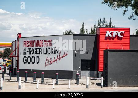 Nakuru, Kenya. 22nd Aug, 2023. A branch of an American fast food chicken restaurant chain, Kentucky Fried Chicken (KFC) in Nakuru Town. (Credit Image: © James Wakibia/SOPA Images via ZUMA Press Wire) EDITORIAL USAGE ONLY! Not for Commercial USAGE! Stock Photo