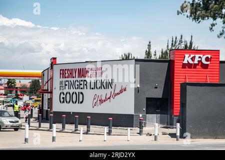 Nakuru, Kenya. 22nd Aug, 2023. A branch of an American fast food chicken restaurant chain, Kentucky Fried Chicken (KFC) in Nakuru Town. (Credit Image: © James Wakibia/SOPA Images via ZUMA Press Wire) EDITORIAL USAGE ONLY! Not for Commercial USAGE! Stock Photo