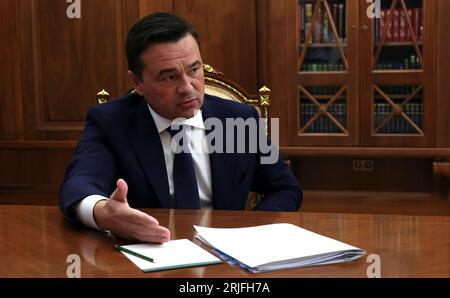 Moscow, Russia. 21st Aug, 2023. Moscow Region Governor Andrei Vorobyov reports on the Ukrainian drone attacks during a face-to-face meeting with Russian President Vladimir Putin at the Kremlin, August 21, 2023 in Moscow, Russia. Credit: Mikhail Klimentyev/Kremlin Pool/Ģ����ý Live News Stock Photo