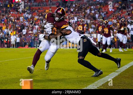 Washington Commanders running back Alex Armah (40) runs during an NFL  preseason football game against the Cincinnati Bengals, Saturday, August  26, 2023 in Landover. (AP Photo/Daniel Kucin Jr Stock Photo - Alamy