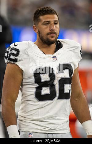 Photos: New Raiders TE Austin Hooper