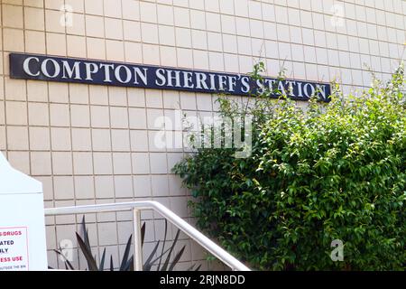 COMPTON (Los Angeles County), California: City of COMPTON Sheriff Station at 301 S Willowbrook Ave, Compton Stock Photo