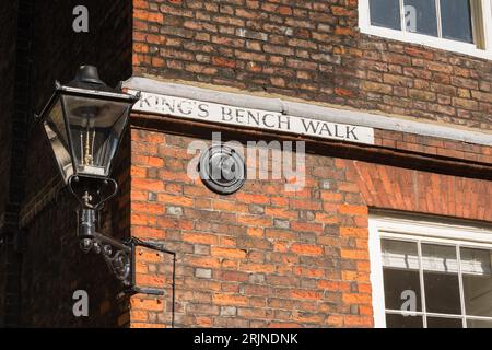 An old gas light outside barristers' chambers on Kings Bench Walk, Inner Temple, Inns of Court, City of London, England, U.K. Stock Photo