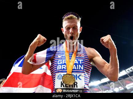 Josh KERR winning in the 1500 meters at the World Athletics