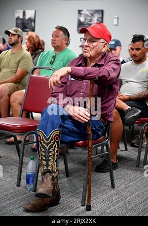 MARION, KANSAS - AUGUST 21, 2023  Lloyd Meier a Marion county resident expresses his displeasure with the actions of the Marion City Police department during the regular Monday city council meeting Stock Photo