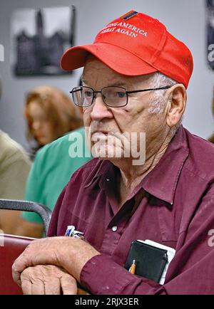 MARION, KANSAS - AUGUST 21, 2023  Lloyd Meier a Marion county resident expresses his displeasure with the actions of the Marion City Police department during the regular Monday city council meeting Stock Photo