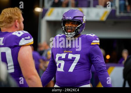 Minnesota Vikings guard Ed Ingram (67) walks off the field during a NFL  football game against the Miami Dolphins, Sunday, Oct.16, 2022 in Miami  Gardens, Fla. (AP Photo/Alex Menendez Stock Photo - Alamy