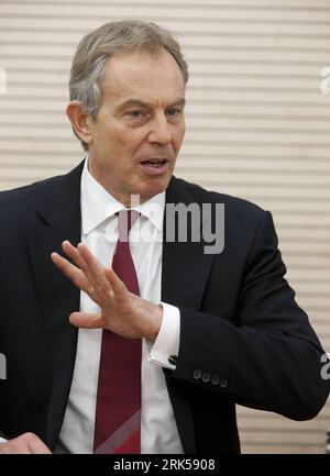 Bildnummer: 53721250  Datum: 12.01.2010  Copyright: imago/Xinhua (100112) -- BRUSSELS, Jan. 12, 2010 (Xinhua) -- British Middle East envoy Tony Blair attends a press conference after a meeting among key countries for coordinating donor assistance to the Palestinian Authority, in Brussels, capital of Belgium, Jan. 12, 2009. (Xinhua/Thierry Monasse) (zw) (3)BELGIUM-BRUSSELS-PALESTINE-ASSISTANCE PUBLICATIONxNOTxINxCHN People Politik kbdig xsp 2010 hoch premiumd  o0 Porträt    Bildnummer 53721250 Date 12 01 2010 Copyright Imago XINHUA  Brussels Jan 12 2010 XINHUA British Middle East Envoy Tony Bla Stock Photo