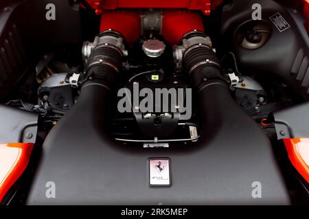 Ferrari Mid Engine Rear Compartment Ferrari engine compartment Stock Photo - Alamy