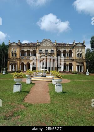 An outdoor courtyard of Richmond Castle in the town of Kalutara, Sri Lanka Stock Photo