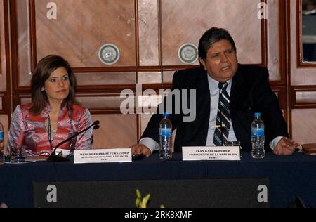 Alan garcia r hi-res stock photography and images - Alamy