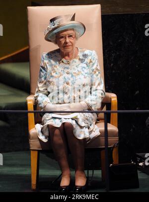 Bildnummer: 54211424  Datum: 06.07.2010  Copyright: imago/Xinhua  Britain s Queen Elizabeth II is seated prior to address the United Nations General Assembly at the UN Headquarters in New York, the United States, on July 6, 2010. (Xinhua/Shen Hong) (zw) (6)U.S.-NEW YORK-UN-BRITAIN-QUEEN PUBLICATIONxNOTxINxCHN Politik Entertainment People Adel Royals UNO Vollversammlung premiumd xint kbdig xsp 2010 hoch o00 Generalversammlung    Bildnummer 54211424 Date 06 07 2010 Copyright Imago XINHUA Britain S Queen Elizabeth II IS seated Prior to Address The United Nations General Assembly AT The UN Headqua Stock Photo