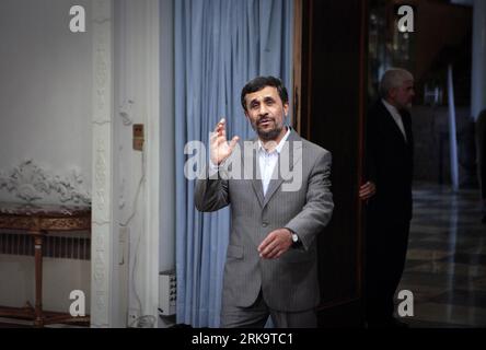 Bildnummer: 54230793  Datum: 15.07.2010  Copyright: imago/Xinhua (100715) -- TEHRAN, July 15, 2010 (Xinhua) -- Iranian President Mahmoud Ahmadinejad arrives before his official meeting with Afghan Foreign Minister Zalmai Rassoul in Tehran, Iran, July 15, 2010. (Xinhua/Ahmad Halabisaz) (zw) (2)IRAN-TEHRAN-AHMADINEJAD-AFGHANISTAN FM-MEETING PUBLICATIONxNOTxINxCHN People Politik kbdig xsk 2010 quer     Bildnummer 54230793 Date 15 07 2010 Copyright Imago XINHUA  TEHRAN July 15 2010 XINHUA Iranian President Mahmoud Ahmadinejad arrives Before His Official Meeting With Afghan Foreign Ministers Zalmai Stock Photo