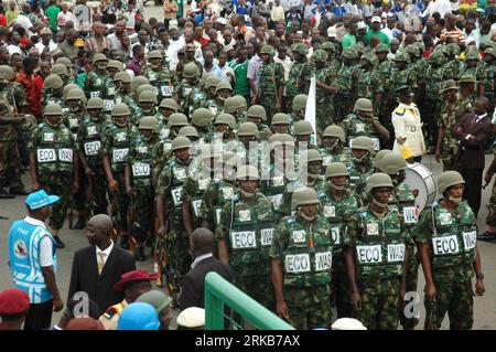 Bildnummer: 54503576  Datum: 01.10.2010  Copyright: imago/Xinhua (101001) -- ABUJA, Oct. 1, 2010 (Xinhua) -- Soldiers of the Economic Community of West African States (ECOWAS) march during the celebrations of the 50th anniversary of Nigeria s independence at the Eagles Square in Abuja, Nigeria, Oct. 1, 2010. (Xinhua/Li Huailin) (zw) NIGERIA-ABUJA-INDEPENDENCE-CELEBRATION PUBLICATIONxNOTxINxCHN Politik Gesellschaft Nationalfeiertag Unabhängigkeitstag Parade Militär Militärparade kbdig xng 2010 quer premiumd xint o0 Soldat    Bildnummer 54503576 Date 01 10 2010 Copyright Imago XINHUA  Abuja OCT Stock Photo