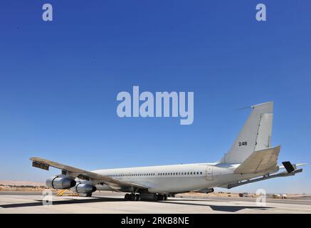 Bildnummer: 54515318  Datum: 06.10.2010  Copyright: imago/Xinhua (101006) -- NEVATIM AIR BASE (ISRAEL), Oct. 6, 2010 (Xinhua) -- This photo taken on Oct. 6, 2010 shows a Boeing 707 aircraft of Israeli Air Force (IAF) at Nevatim Air Base, outside Be er Sheva, southern Israel. Boeing 707, the IAF s biggest transport aircraft, was received in 1972. The Boeing is able to stay in flight continuously for ten hours. Main missions include: transport of passengers and cargo, international flights, aerial refueling (capable of carrying 82 tons of fuel), transmission.(Xinhua/Yin Dongxun) ISRAEL-NEVATIM A Stock Photo