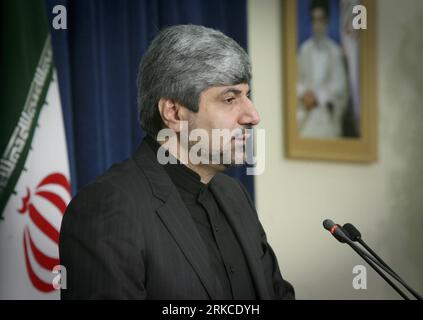 Bildnummer: 54748820  Datum: 14.12.2010  Copyright: imago/Xinhua TEHRAN, Dec. 14, 2010 (Xinhua) -- Iran s Foreign Ministry spokesman Ramin Mehmanparast holds a press conference in Tehran, Iran, Dec. 14, 2010. The nuclear policies of Iran would not change after the replacement of former Foreign Minister Manouchehr Mottaki, Ramin Mehmanparast said Tuesday at the press conference.(Xinhua/Ahmad Halabisaz) (lyx) IRAN-TEHRAN-FOREIGN MINISTRY SPOKESMAN-PRESS CONFERENCE PUBLICATIONxNOTxINxCHN People Politik kbdig xcb 2010 quer premiumd o0 Pressetermin PK    Bildnummer 54748820 Date 14 12 2010 Copyrigh Stock Photo