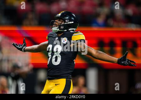 Pittsburgh Steelers cornerback Madre Harper (38) eyes the