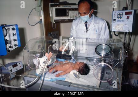 Jeddah Saudi Arabia Dr S Fakeen Hospital Doctor with Baby In Incubator Stock Photo