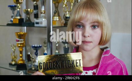 CHARLIE AND THE CHOCOLATE FACTORY, AnnaSophia Robb, 2005, (c) Warner ...