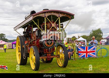 Fordingbridge, Hampshire UK. 25th August 2023. The first ever Steam & Vintage Fest takes place at Fordingbridge Hampshire, the first day of the 3 day event, held as the Great Dorset Steam Fair was not taking place again this year. Fordingbridge Steam Rally. A mix of steam engines, vintage vehicles, animals and much more, as well as trade stalls and music in the evenings provide entertainment as the visitors flock to enjoy the festival. 1924 Burrell Showman's Road Locomotive YA9138. Credit: Carolyn Jenkins/Alamy Live News Stock Photo