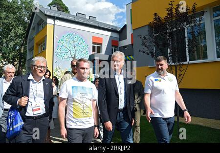 IRPIN, UKRAINE - AUGUST 24, 2023 - Kyiv Regional Military Administration head Ruslan Kravchenko, President of the Republic of Lithuania Gitanas Naused Stock Photo