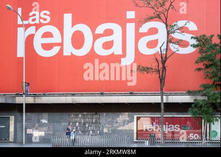 View of the El Corte Ingles department store under construction for the  upcoming outlet opening Stock Photo - Alamy