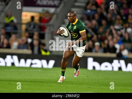 Twickenham, United Kingdom. 25th Aug, 2023. New Zealand V South Africa 2023 Rugby World Cup warm up match for the Qatar Airways Cup. Twickenham Stadium. Twickenham. Makazole Mapimpi (South Africa) during the New Zealand V South Africa 2023 Rugby World Cup warm up match for the Qatar Airways Cup. Credit: Sport In Pictures/Alamy Live News Stock Photo