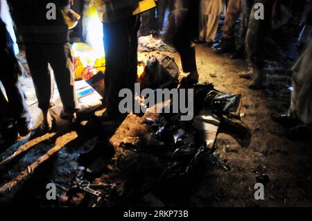 Bildnummer: 57917824  Datum: 20.04.2012  Copyright: imago/Xinhua (120420) -- RAWALPINDI, April 20, 2012 (Xinhua) -- Rescuers work at the crash site on the outskirts of Rawalpindi, adjacent city to Islamabad, Pakistan, on April 20, 2012. A passenger plane crashed near Islamabad Friday evening, killing all 127 on board, the Pakistani aviation authorities and Defence Ministry said. (Xinhua/Ahmad Kamal) PAKISTAN-RAWALPINDI-PLANE CRASH PUBLICATIONxNOTxINxCHN Gesellschaft Verkehr Luftfahrt Absturz Unglück Flugzeug Flugzeugunglück Flugzeugabsturz xjh x0x premiumd 2012 quer      57917824 Date 20 04 20 Stock Photo