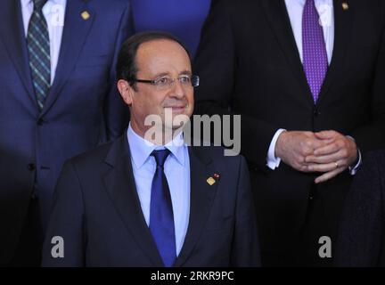 Bildnummer: 58160109  Datum: 28.06.2012  Copyright: imago/Xinhua (120628) -- BRUSSELS, June 28, 2012 (Xinhua) -- French President Francois Hollande poses for a family photo with European Union leaders after a meeting for the EU summit at EU s headquarters in Brussels, capital of Belgium, on June 28, 2012. European leaders are expected to focus on boosting growth and building a stronger Economic and Monetary Union (EMU) during the summit on Thursday and Friday. (Xinhua/Ye Pingfan) (ypf) BELGIUM-EU-SUMMIT-FAMILY PHOTO PUBLICATIONxNOTxINxCHN People Politik Gipfel Gipfeltreffen Porträt xns x0x 201 Stock Photo