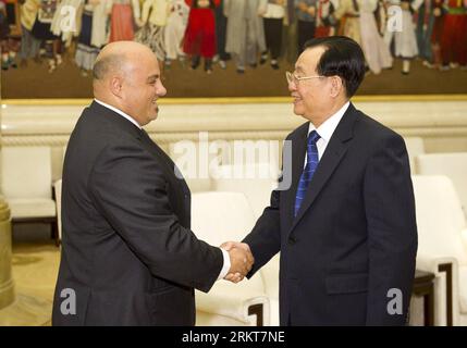 Bildnummer: 58398949  Datum: 28.08.2012  Copyright: imago/Xinhua (120828) -- BEIJING, Aug. 28, 2012 (Xinhua) -- Wang Gang (R), a member of the Political Bureau of the Communist Party of China (CPC) Central Committee and vice chairman of the National Committee of the Chinese People s Political Consultative Conference (CPPCC), meets with a delegation of the Democratic Party headed by Nicola Stumpo, member of the Secretariat and organizational coordinator of the Italian party, in Beijing, capital of China, Aug. 28, 2012. (Xinhua/Huang Jingwen) (zkr) CHINA-WANG GANG-ITALY-STUMPO-MEETING(CN) PUBLIC Stock Photo