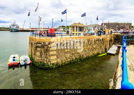 The historic Custom House Quay on the River Fal in Falmouth, Cornwall, England, UK Stock Photo