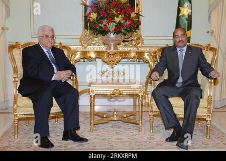 Bildnummer: 59078700  Datum: 13.01.2013  Copyright: imago/Xinhua Palestinian President Mahmoud Abbas (L) meets with his Mauritanian counterpart Mohamed Ould Abdel Aziz in Tunis, capital of Tunisia, on Jan. 13, 2013. (Xinhua/POOL) (syq) TUNISIA-TUNIS-ABBAS-MAURITANIA-MEETING PUBLICATIONxNOTxINxCHN People Politik Palästina Tunesien x0x xdd premiumd 2013 quer     59078700 Date 13 01 2013 Copyright Imago XINHUA PALESTINIAN President Mahmoud Abbas l Meets With His Mauritanian Part Mohamed Ould Abdel Aziz in Tunis Capital of Tunisia ON Jan 13 2013 XINHUA Pool  Tunisia Tunis Abbas Mauritania Meeting Stock Photo