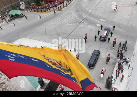 Bildnummer: 59359342  Datum: 15.03.2013  Copyright: imago/Xinhua CARACAS, March 15, 2013 - Image provided by Venezuela s Presidency shows the transfer of the body of late Venezuelan President Hugo Chavez from the Military Academy to the Mountain Barracks, in the city of Caracas, capital of Venezuela, on March 15, 2013. Hundreds of thousands of Venezuelans Friday marched alongside the casket of their late President Hugo Chavez, as his remains were taken to the mountaintop barracks he once called home and today houses the Historic Military Museum. (Xinhua/Venezuela s Presidency) (bxq) VENEZUELA- Stock Photo