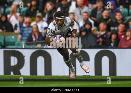 Vinaya Habosi of Fiji dgoes over for a try during the 2023 Summer Series match England vs Fiji at Twickenham Stadium, Twickenham, United Kingdom, 26th August 2023  (Photo by Mike Jones/News Images) Stock Photo