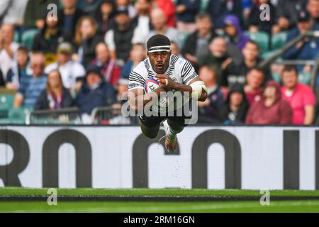 Vinaya Habosi of Fiji dgoes over for a try during the 2023 Summer Series match England vs Fiji at Twickenham Stadium, Twickenham, United Kingdom, 26th August 2023  (Photo by Mike Jones/News Images) Stock Photo