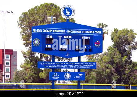 Dodgers stadium scoreboard hi-res stock photography and images - Alamy