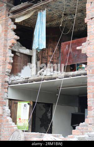 Bildnummer: 59550072  Datum: 21.04.2013  Copyright: imago/Xinhua Photo taken on April 21, 2013 shows the damaged house in the quake-hit Xiaoyugou Village of Baoxing County, southwest China s Sichuan Province. The village suffered severe damage in the earthquake as most of the houses were built by villagers and couldn t endure quake. (Xinhua/Xu Qiang) (mp) CHINA-SICHUAN-LUSHAN EARTHQUAKE-DAMAGES (CN) PUBLICATIONxNOTxINxCHN Gesellschaft China Naturkatastrophe Erdbeben Sichuan xcb x0x 2013 hoch premiumd     59550072 Date 21 04 2013 Copyright Imago XINHUA Photo Taken ON April 21 2013 Shows The dam Stock Photo