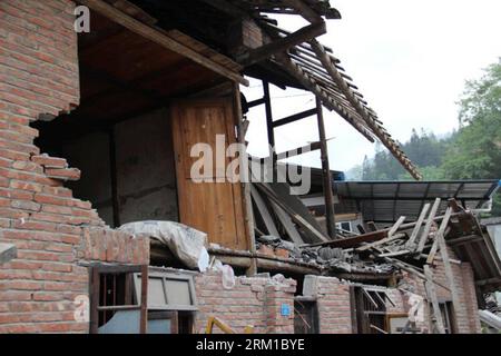 Bildnummer: 59550074  Datum: 21.04.2013  Copyright: imago/Xinhua Photo taken on April 21, 2013 shows the damaged house in the quake-hit Xiaoyugou Village of Baoxing County, southwest China s Sichuan Province. The village suffered severe damage in the earthquake as most of the houses were built by villagers and couldn t endure quake. (Xinhua/Xu Qiang) (mp) CHINA-SICHUAN-LUSHAN EARTHQUAKE-DAMAGES (CN) PUBLICATIONxNOTxINxCHN Gesellschaft China Naturkatastrophe Erdbeben Sichuan xcb x0x 2013 quer premiumd     59550074 Date 21 04 2013 Copyright Imago XINHUA Photo Taken ON April 21 2013 Shows The dam Stock Photo