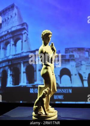 Bildnummer: 59629404  Datum: 10.05.2013  Copyright: imago/Xinhua TAIPEI, May 10, 2013 -- A statue dated from the Roman Empire is displayed during an exhibition A Splendid Time - The Heritage of Imperial Rome in Taipei, southeast China s Taiwan, May 10, 2013. About 300 pieces of authentic artworks from the National Archaeological Museum of Florence in Italy were displayed in the exhibition from May 11 to Aug. 18. (Xinhua/Wu Ching-teng) (ry) CHINA-TAIPEI-EXHIBITION-HERITAGE OF IMPERIAL ROME (CN) PUBLICATIONxNOTxINxCHN Ausstellung Kultur xdp x0x 2013 hoch     59629404 Date 10 05 2013 Copyright Im Stock Photo